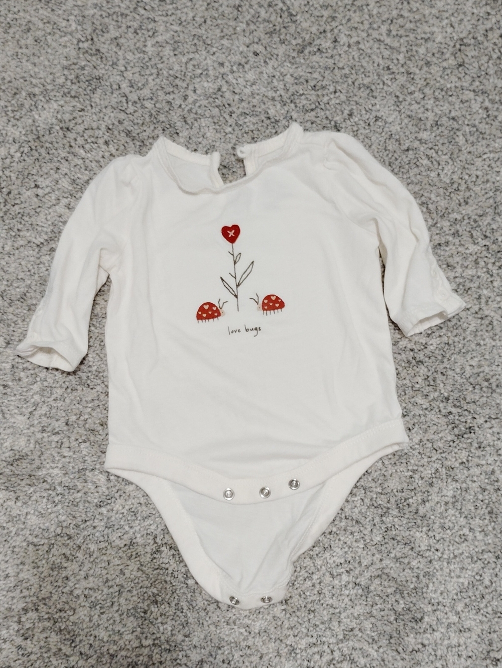 GAP Cream Long-Sleeve Bodysuit with Red Heart & Mushroom Design